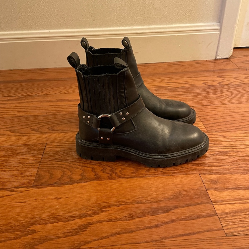 Zara black ankle boots